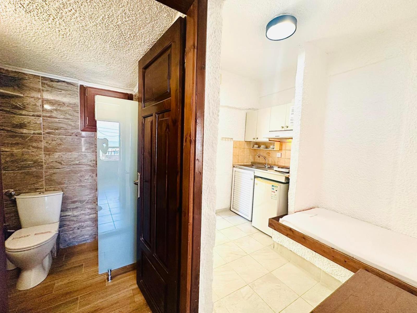 Argo Apartments Néa Potídea Szoba fotó