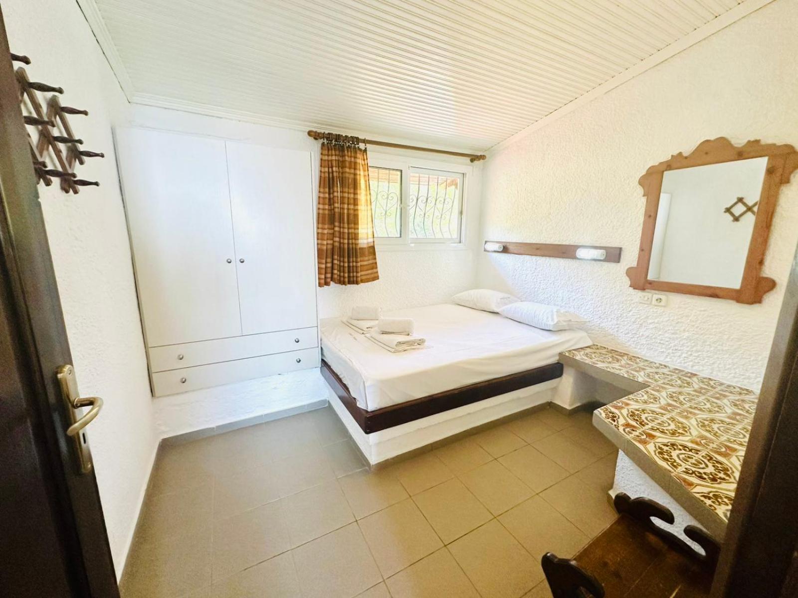 Argo Apartments Néa Potídea Szoba fotó