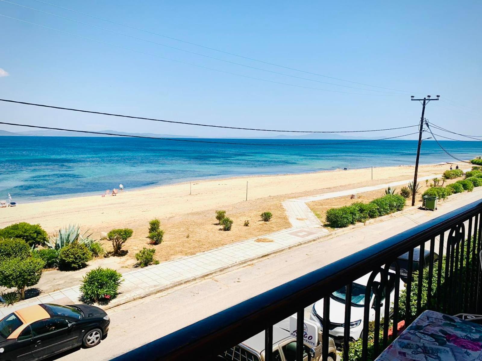 Argo Apartments Néa Potídea Szoba fotó